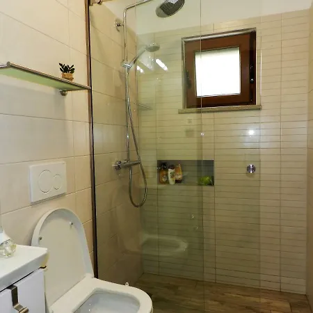 Lina Guest house