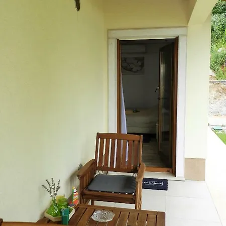 Lina Guest house